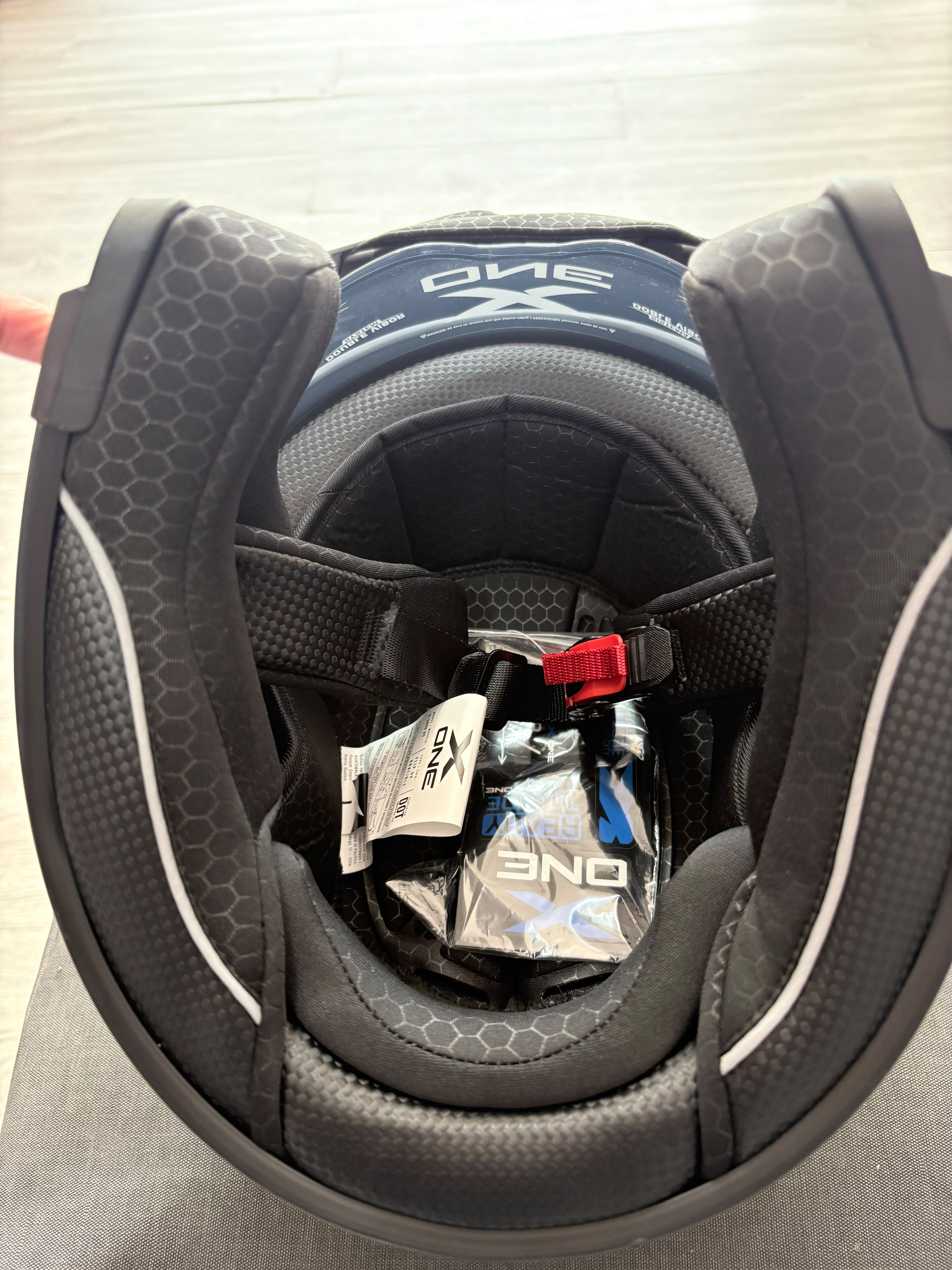 CASCO ABATIBLE X-ONE GRIS VS AZUL