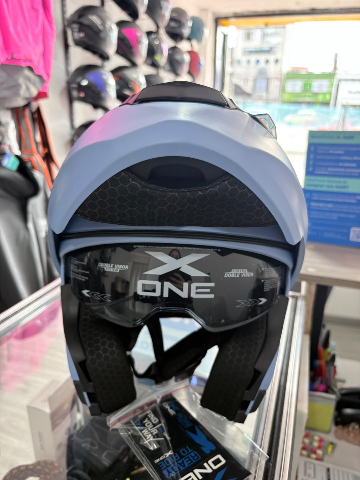 CASCO ABATIBLE X-ONE AZUL CLARO MATE VS AZUL