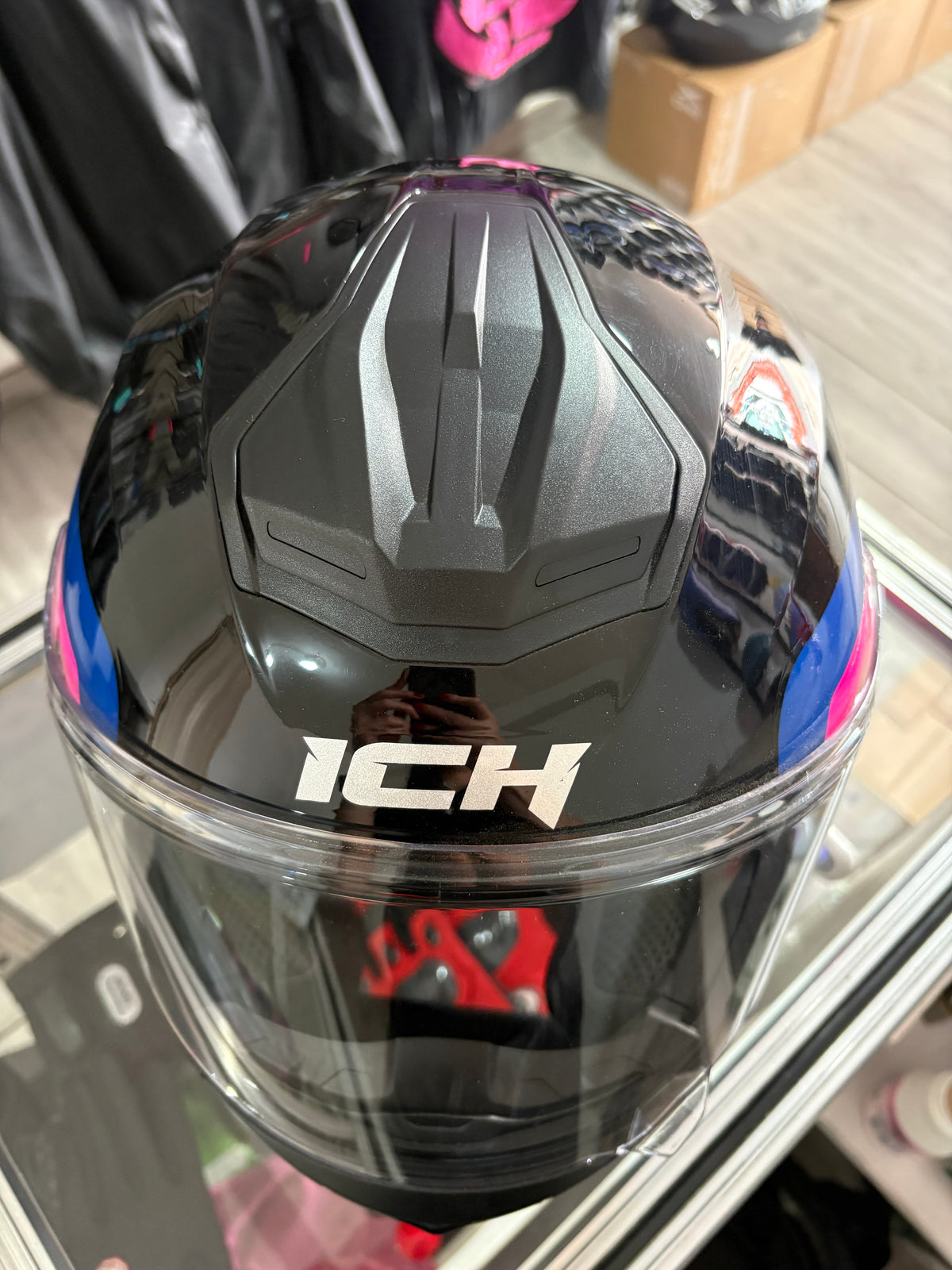 Casco integral ICH 501