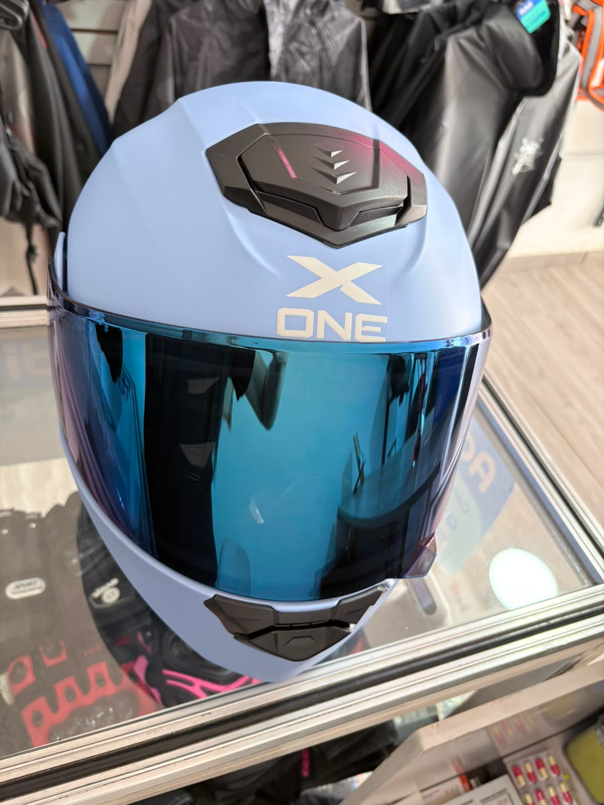 CASCO ABATIBLE X-ONE AZUL CLARO MATE VS AZUL