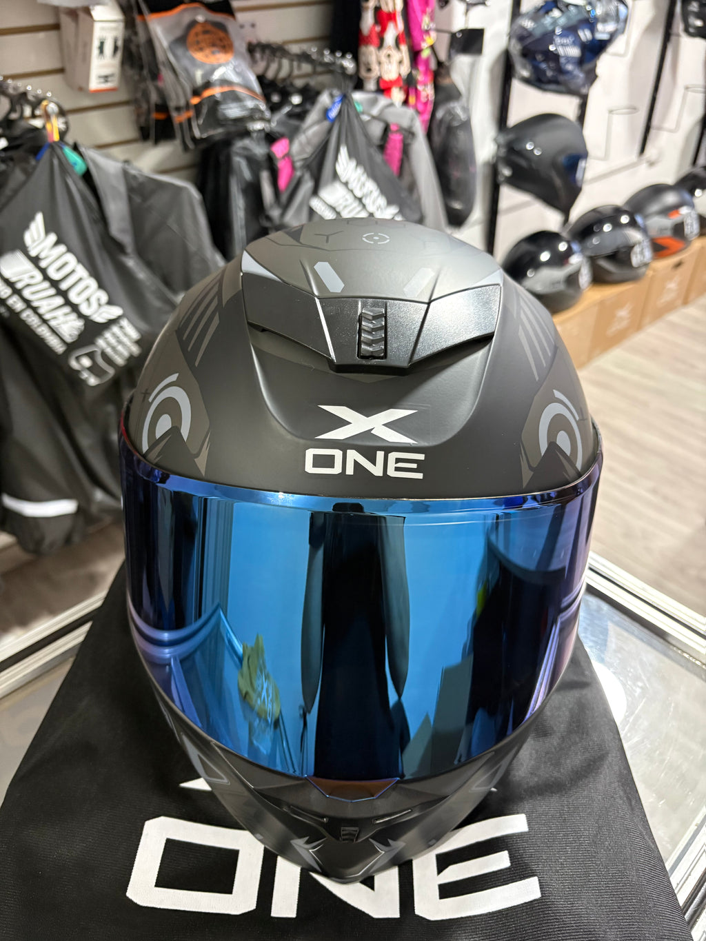 Cascos XONE 500-RS Mako gris