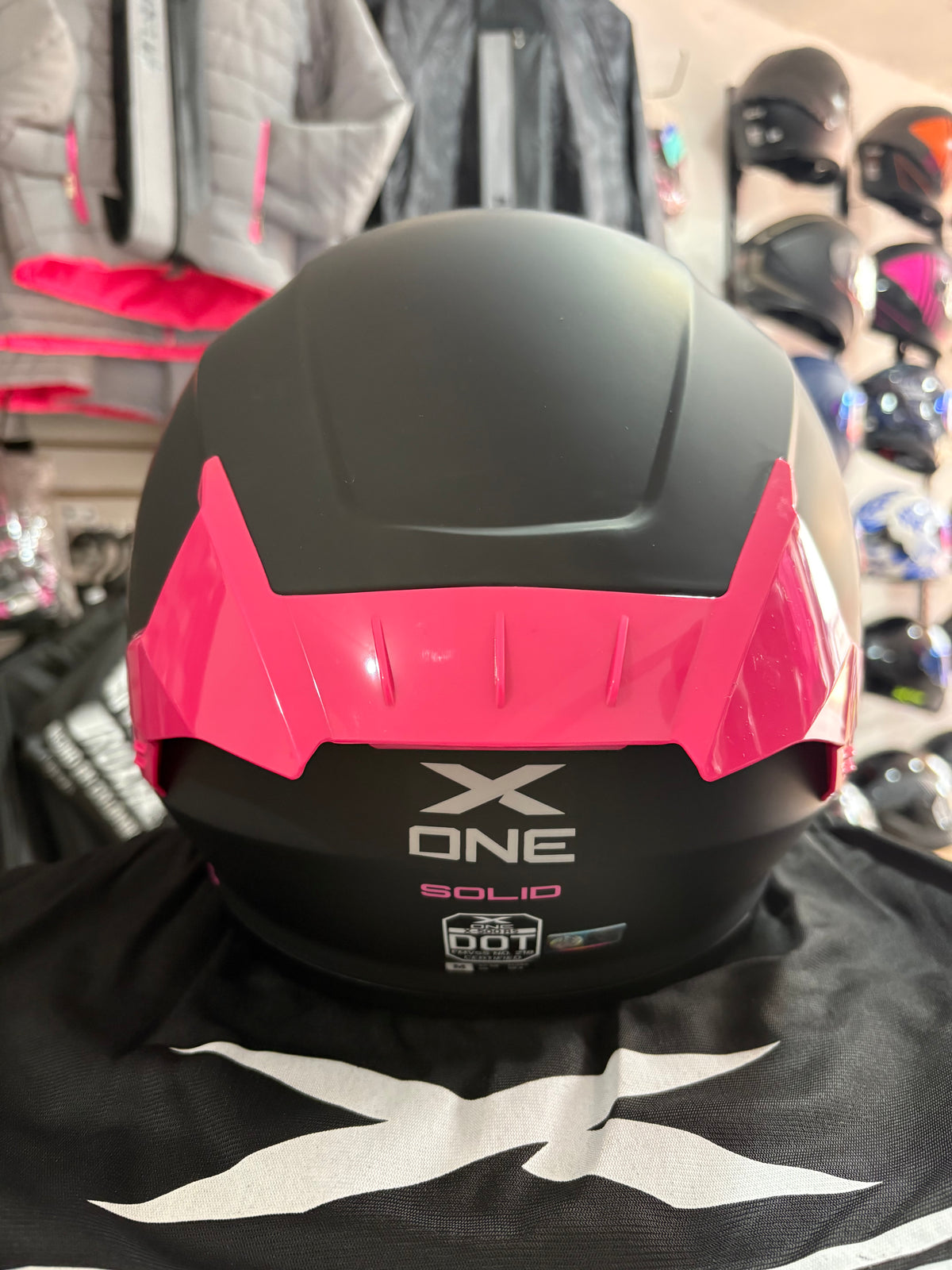 Casco XONE 500-RS Negro mate fucsia