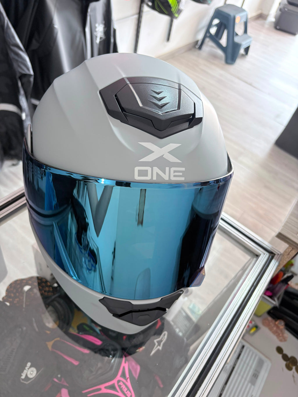 CASCO ABATIBLE X-ONE GRIS VS AZUL