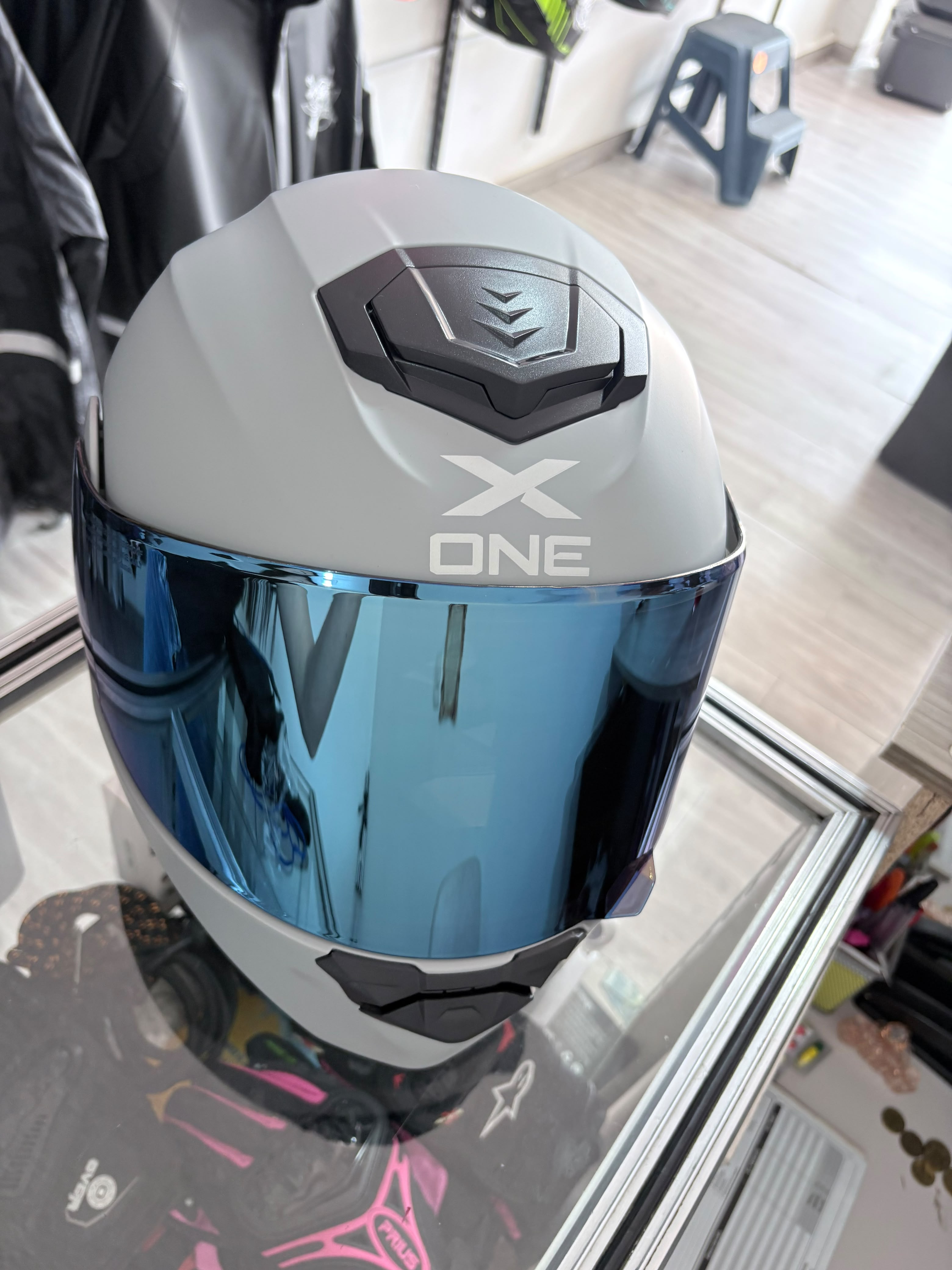 CASCO ABATIBLE X-ONE GRIS VS AZUL