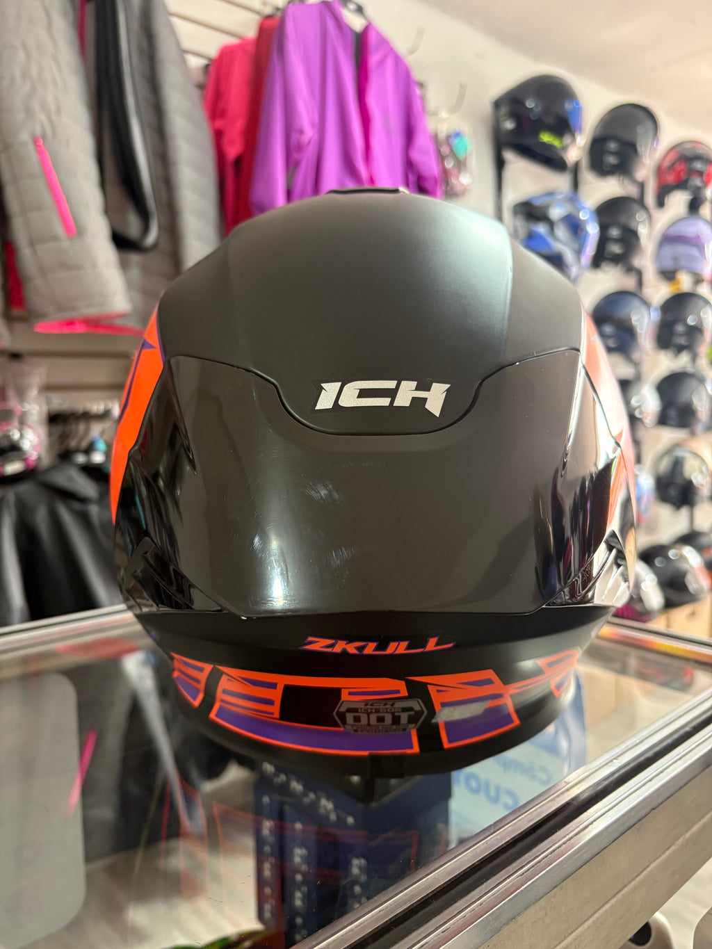 Casco integral ICH 505