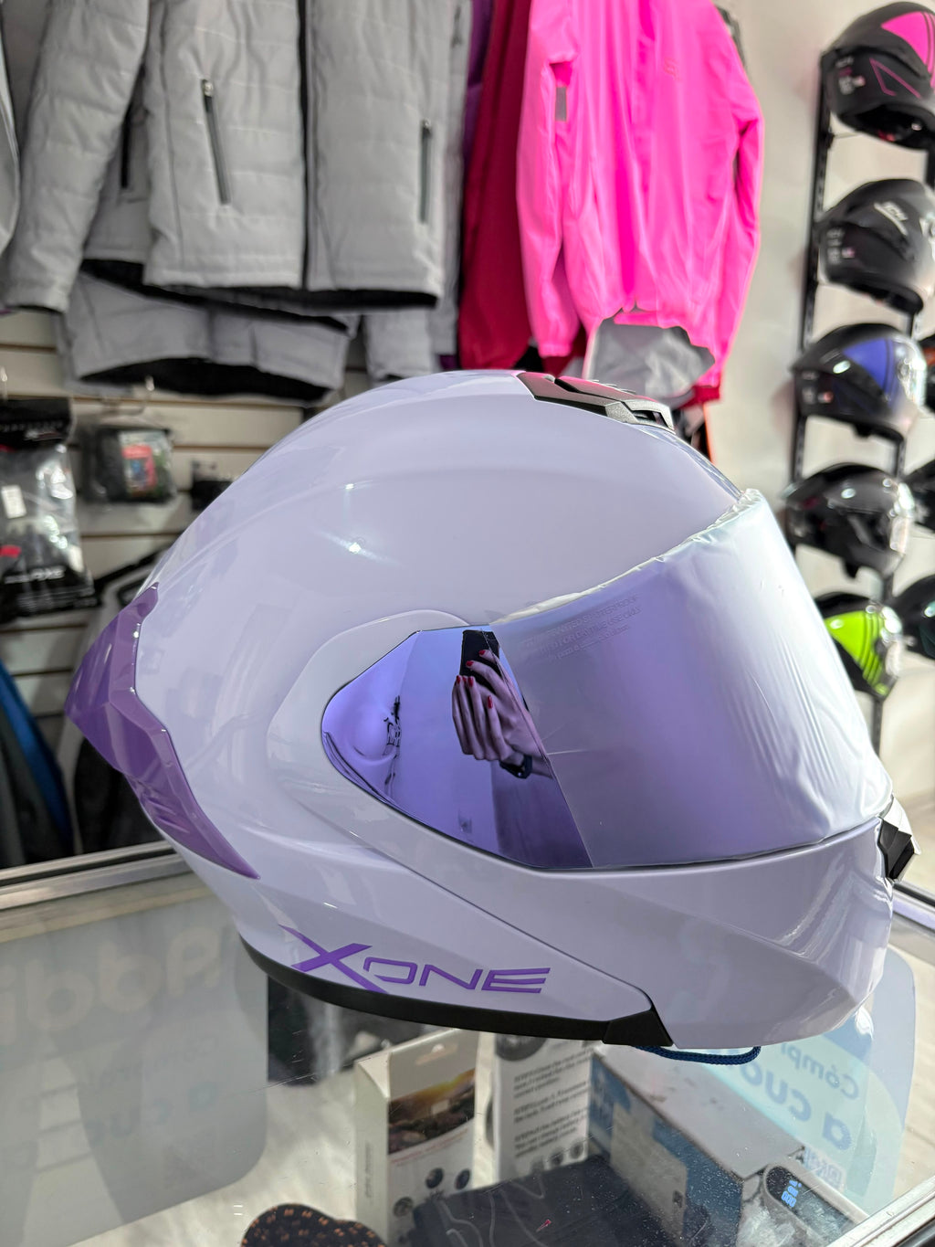 CASCO ABATIBLE X-ONE MORADO BRILLANTE VS MORADO