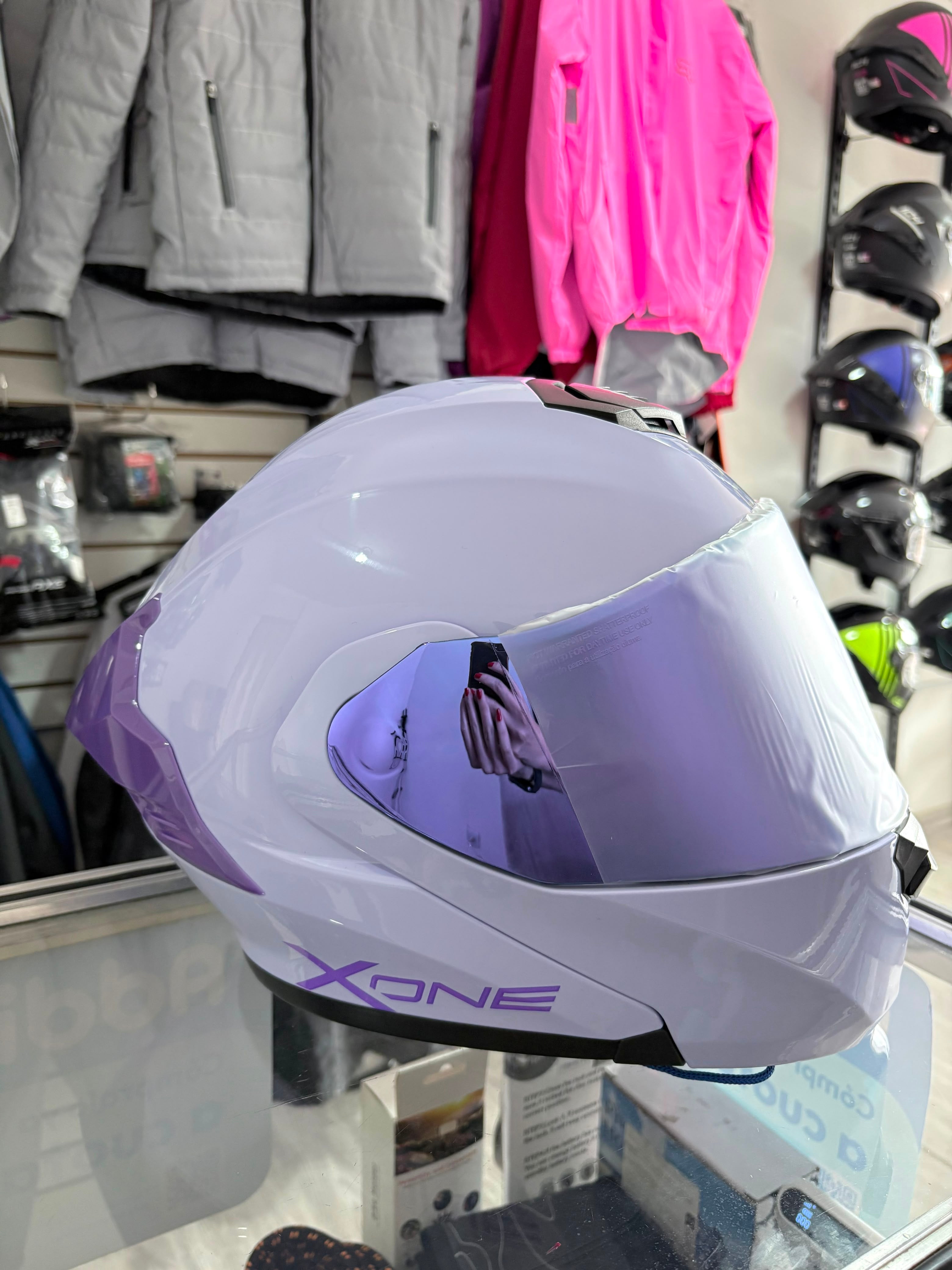 CASCO ABATIBLE X-ONE MORADO BRILLANTE VS MORADO