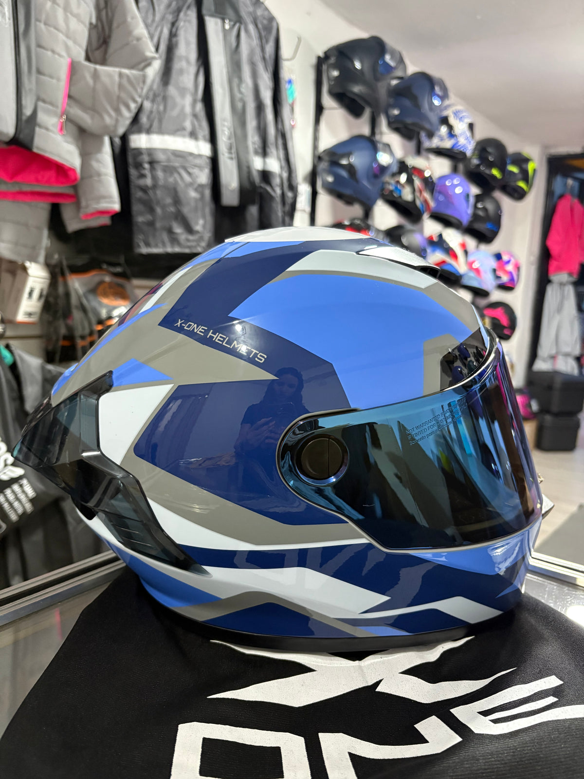 Casco XONE 500-RS ilha azul