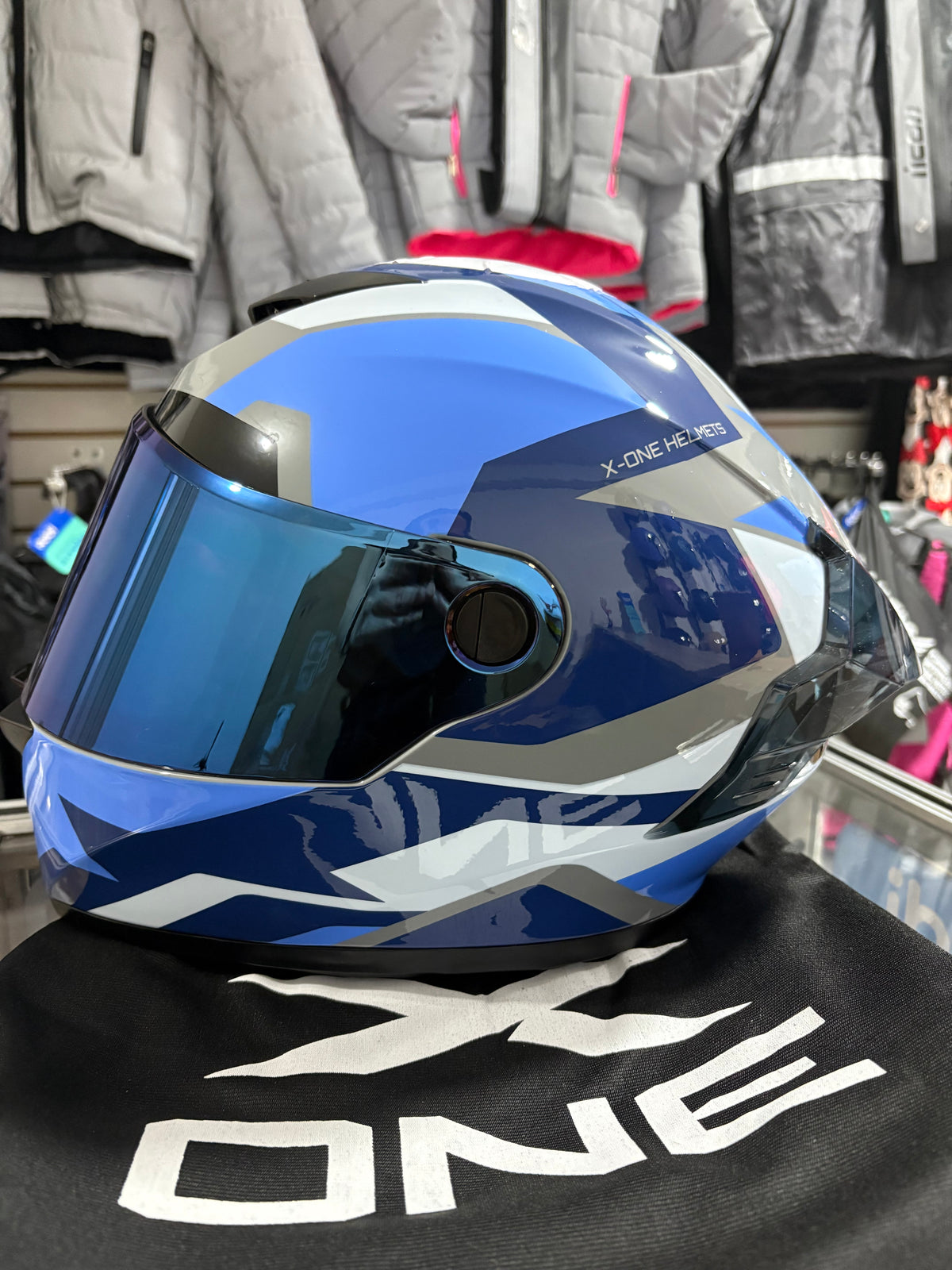 Casco XONE 500-RS ilha azul