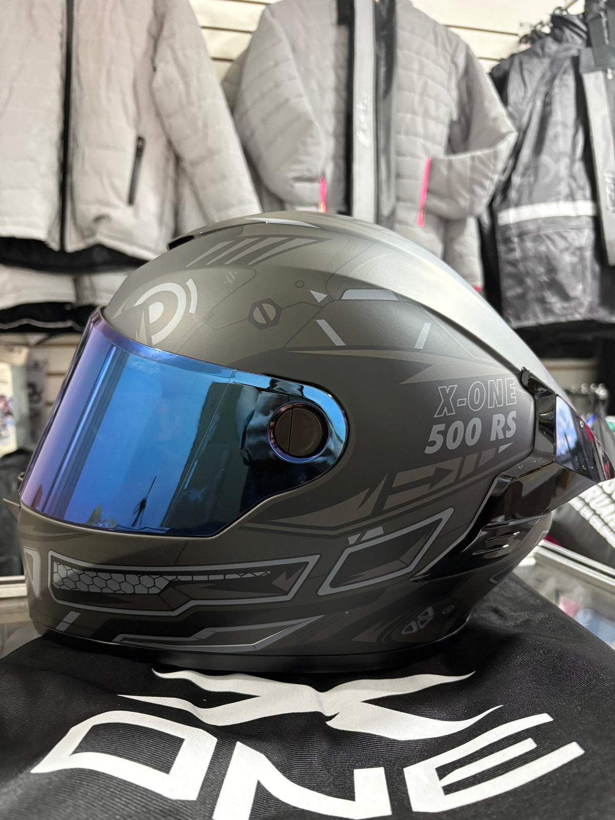 Cascos XONE 500-RS Mako gris
