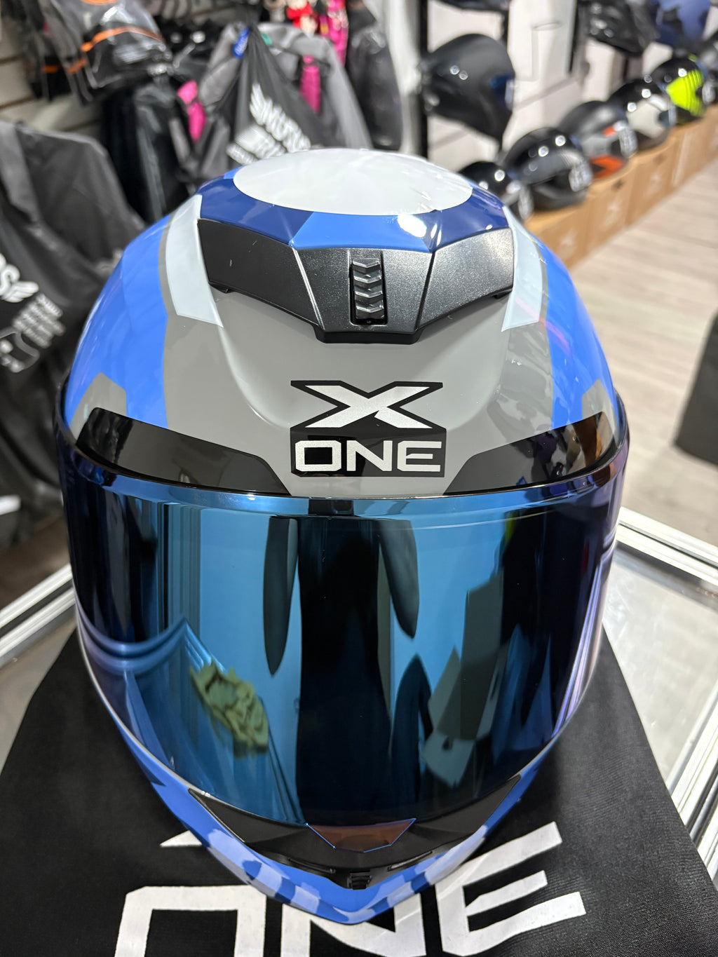 Casco XONE 500-RS ilha azul